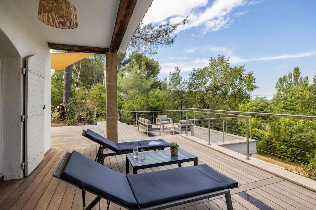 Villa La Pinede Aix-en-Provence Exteriör bild