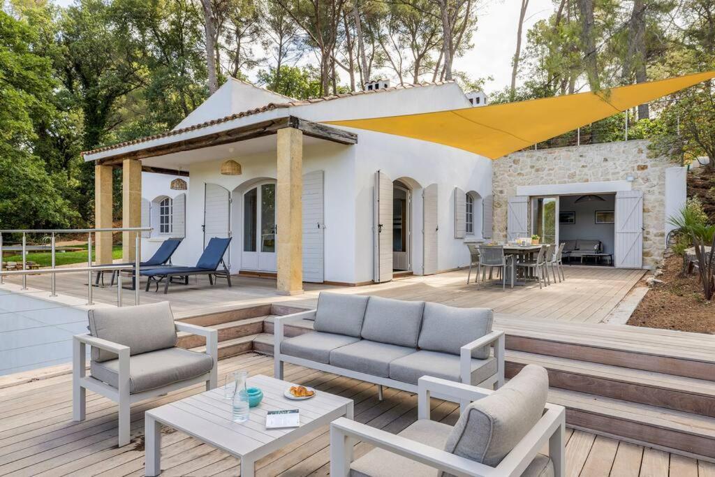 Villa La Pinede Aix-en-Provence Exteriör bild
