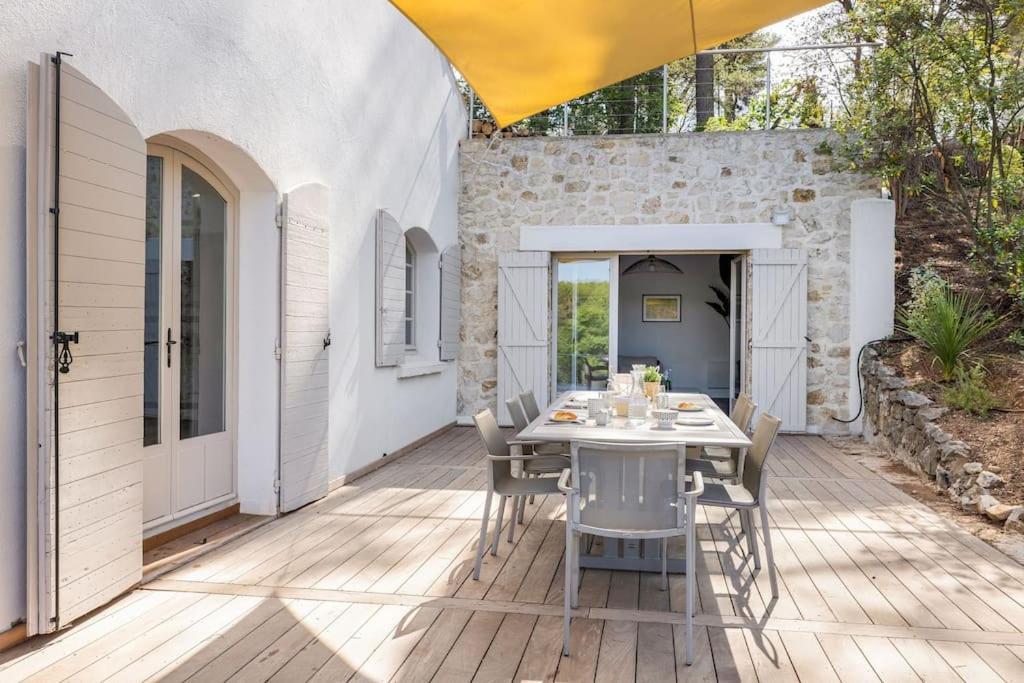 Villa La Pinede Aix-en-Provence Exteriör bild