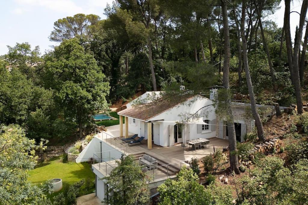 Villa La Pinede Aix-en-Provence Exteriör bild